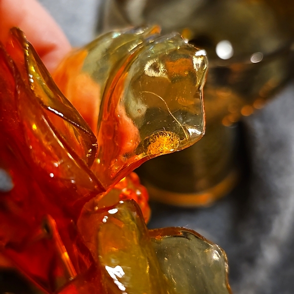 Lucite Flower Brooch - Picture 7 of 7